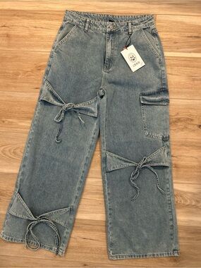 Cider NWT Low Rise Washed Blue Wide-Leg Tie Detail Jeans